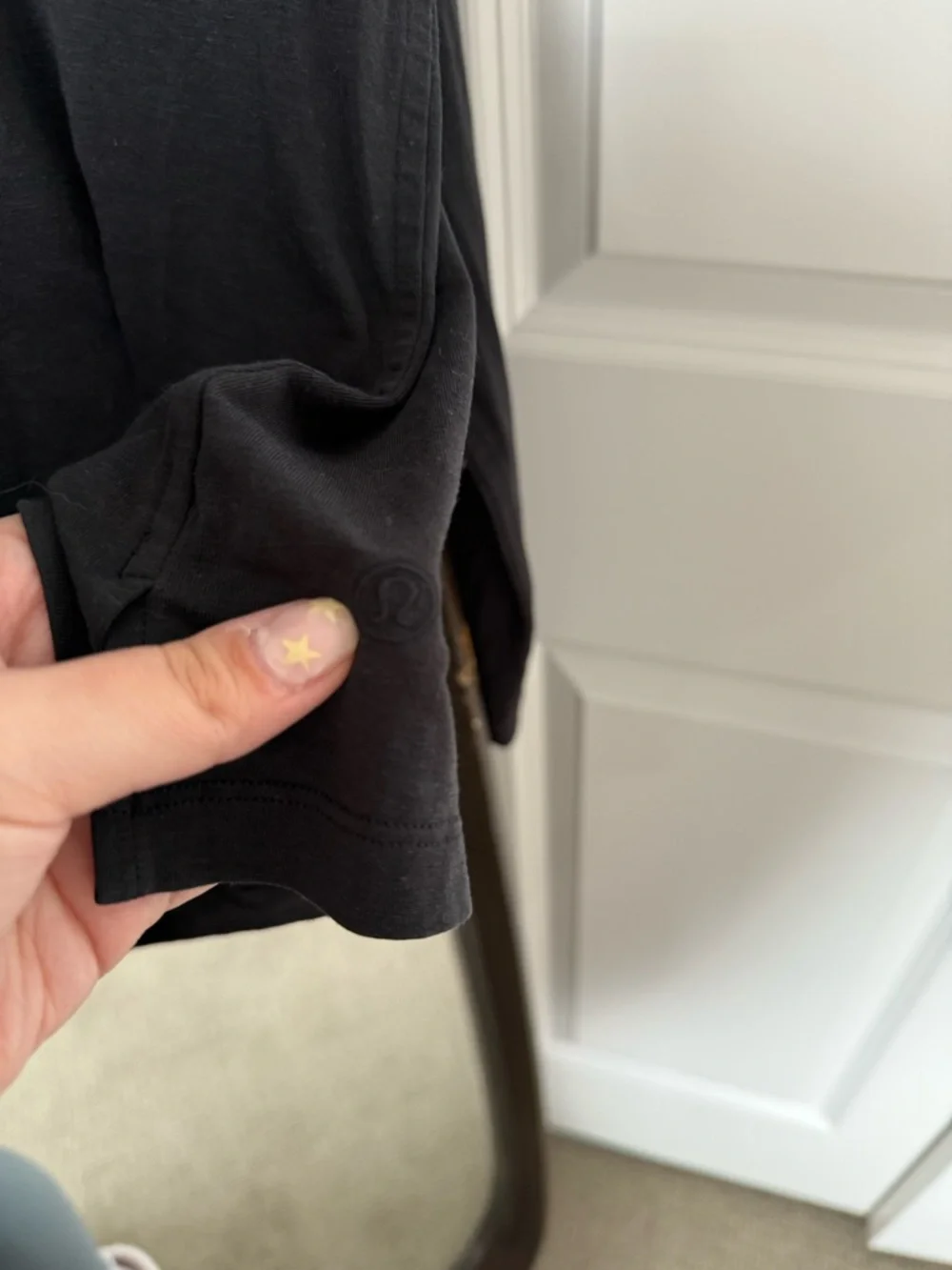 Lululemon black long sleeve athletic top - M - Picture 3 of 4